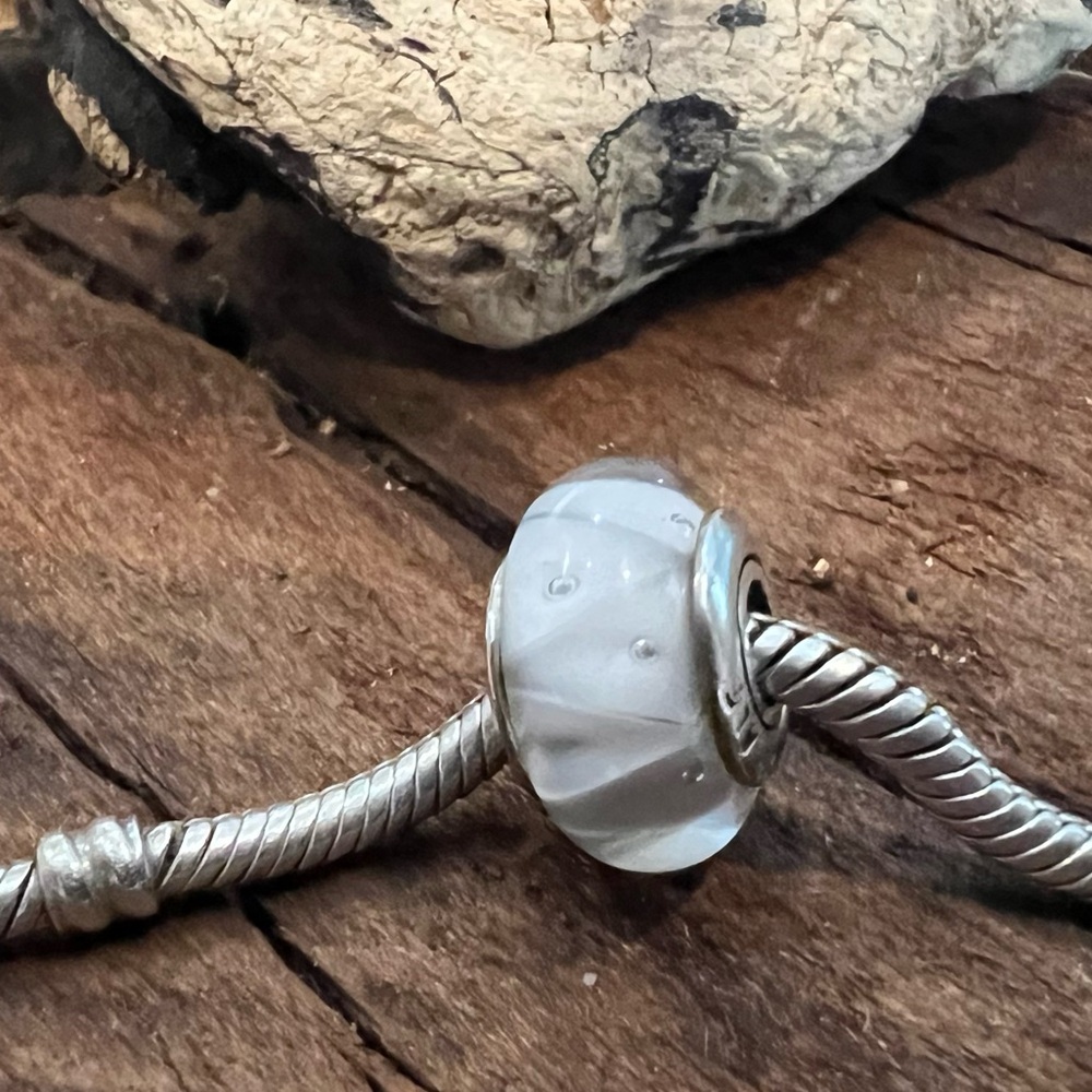 Authentic Pandora Charm Glass Bead White Looking Murano 790921